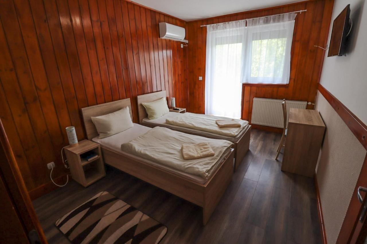 Bed and Breakfast Vadkacsa Panzio Balatonkenese Zewnętrze zdjęcie