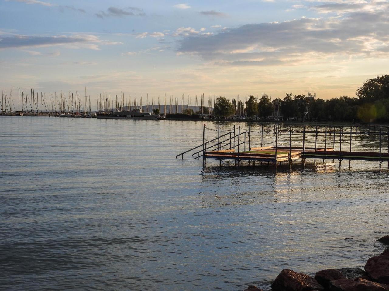 Bed and Breakfast Vadkacsa Panzio Balatonkenese Zewnętrze zdjęcie